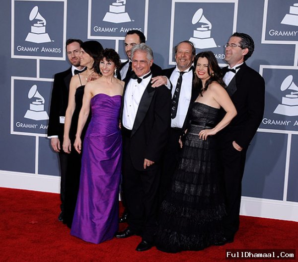 Guitarist Richard Savino (Centre) And The Ensemble El Mundo At Grammy Awards 2012