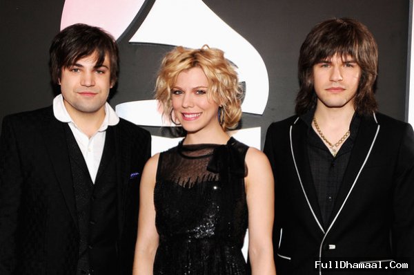 Neil Perry, Reid Perry, And Kimberly Perry From The Band Perry At 54th Red Carpet Grammy 2012