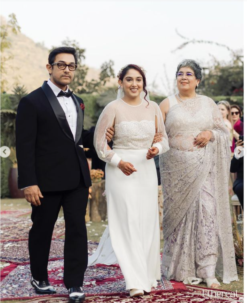 Viral, Watch as Reena Dutta and Aamir Khan walk their daughter Ira down the aisle like a bride.