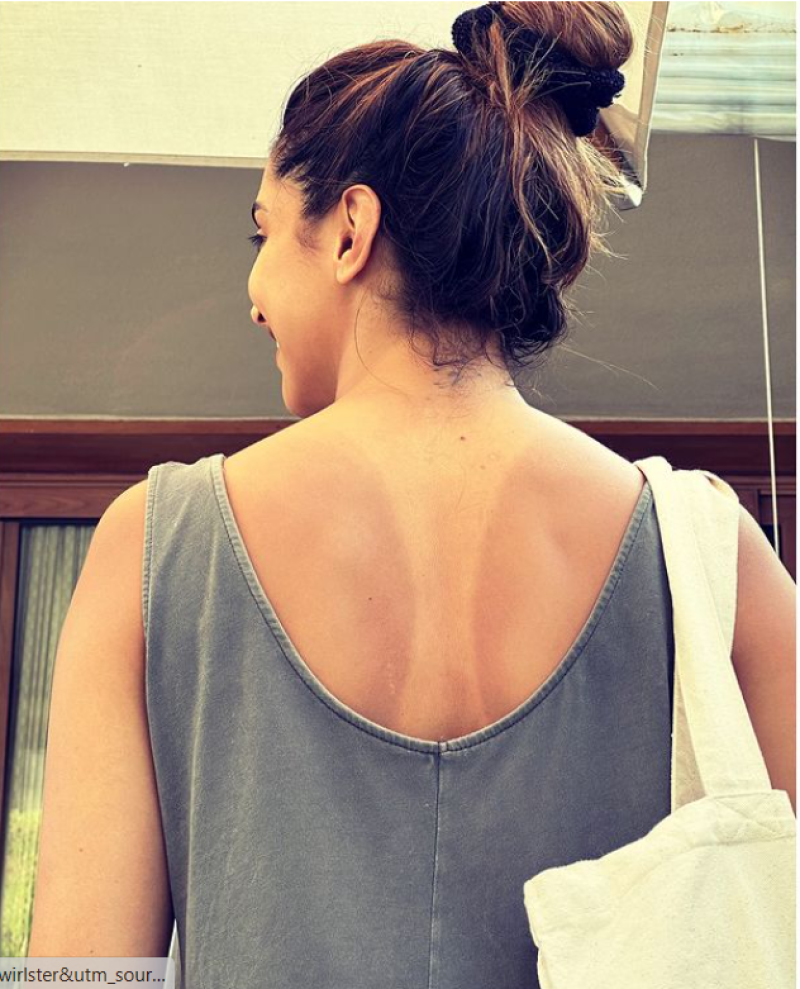 The recent Instagram post of pregnant Deepika Padukone features a picture of her tan lines.