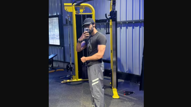 The image shows fitness influencer Chirag Barjatya, who shared six tips and claimed they would help with weight loss.
